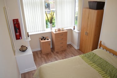 4 bed house, Broadfield Road, Near university, Manchester, M144WH - Image 4